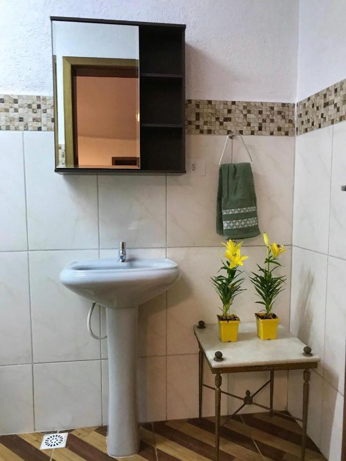 Casa A Beira Do Rio Jaguareguava Na Mata Atlantica Em Bertioga Sp Villa Dış mekan fotoğraf